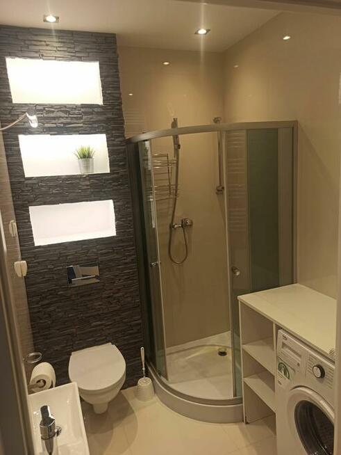 Przytulna kawalerka przy Modlińskiej Doskonała komunikacja.