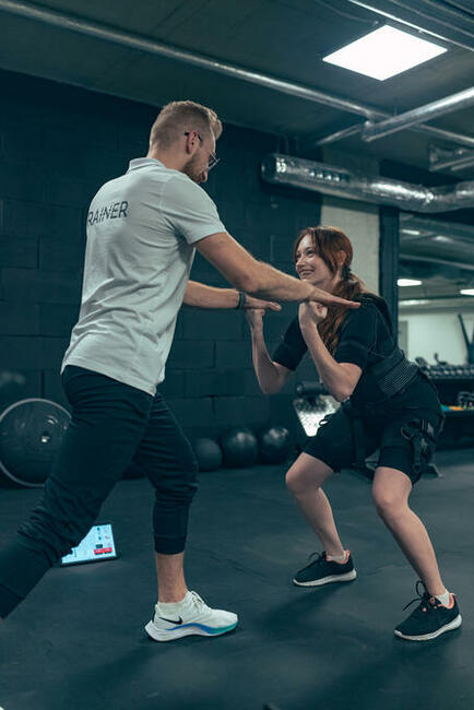 TRENER PERSONALNY EMS, SZYBKIE EFEKTY, ODCHUDZANIE