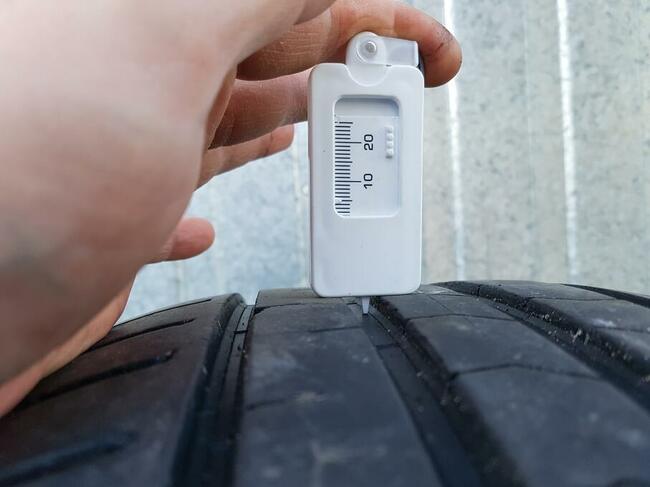 Opony 235/55/19 235/55 r19 105w 5-6mm vredestein ultrac sati