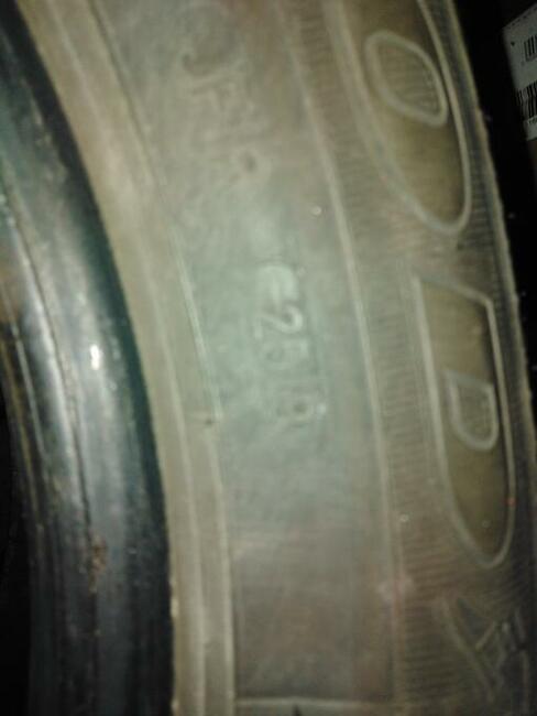 Opony letnie 235/50/17