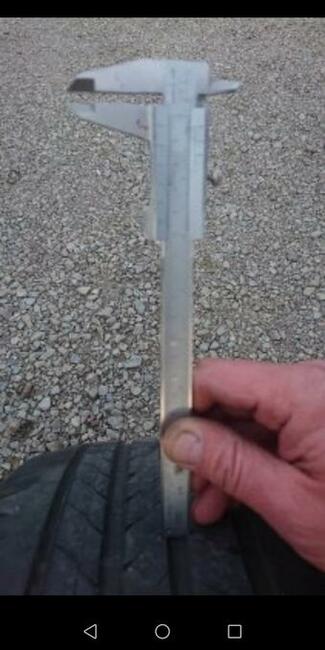 Opony letnie 235/50/17