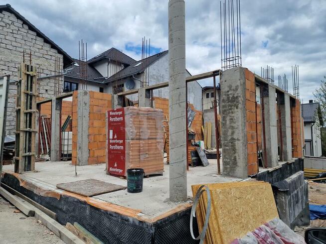 Budowa domów, stan surowy