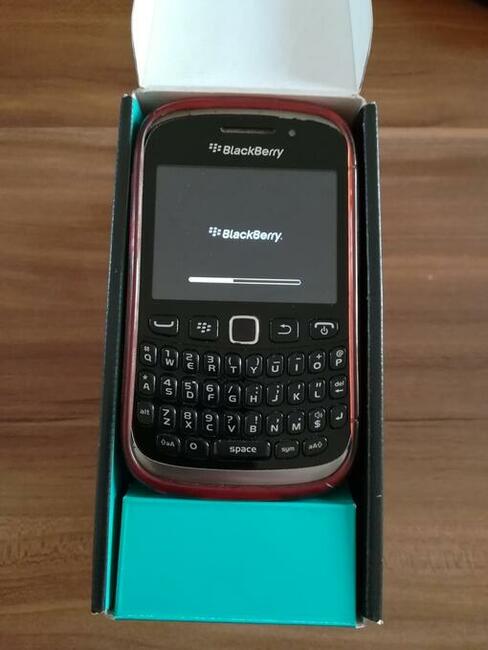 Biznesowy Blackberry bez simlocka ładny stan