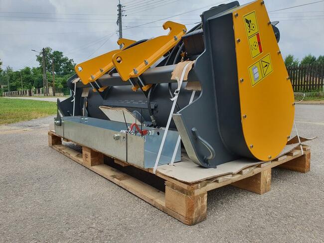 Łyżka z mieszalnikiem do betonu pasz 1.8mPRODUCENT