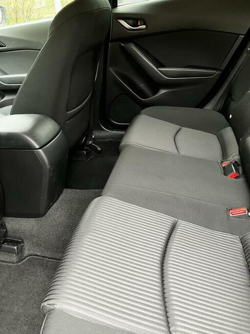 Sprzedam samochód mazda 3