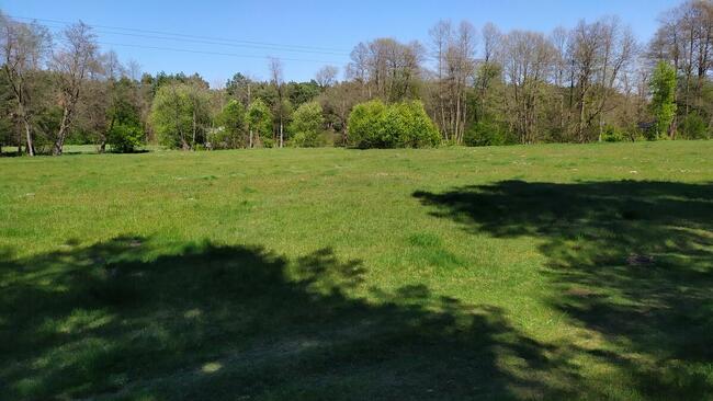 Sprzedam działkę nad rzeką