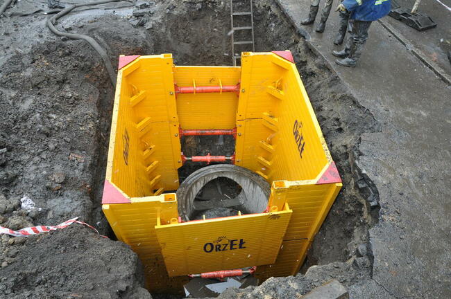 SZALUNEK DO WYKOPÓW-STUDNIA 2,5 x 2,5 !!!