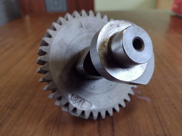 Wałek rozrządu do silnika hatz 1d81