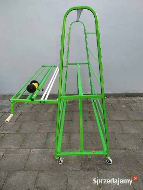 Stojak z licznikiem do odmierzania folii