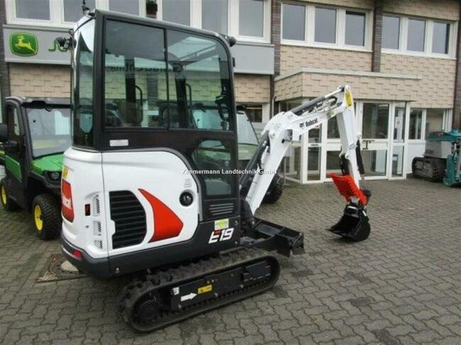 Minikoparka wynajem na dobry