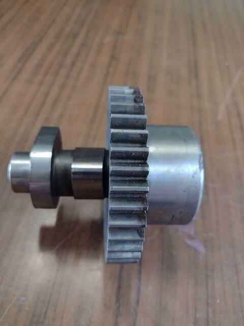 Wałek rozrządu do silnika hatz 1d81