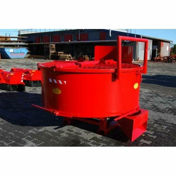 Betoniarka ciągnikowa 1800L z napędem WOM / PTO