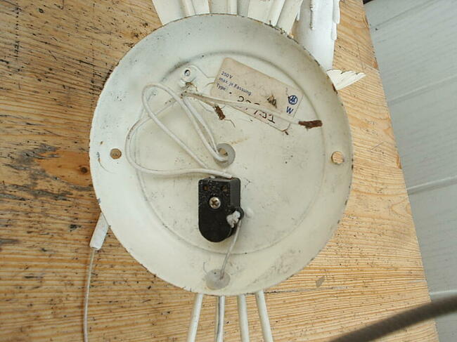 Kinkiety w kształcie kwiatów, metalowe