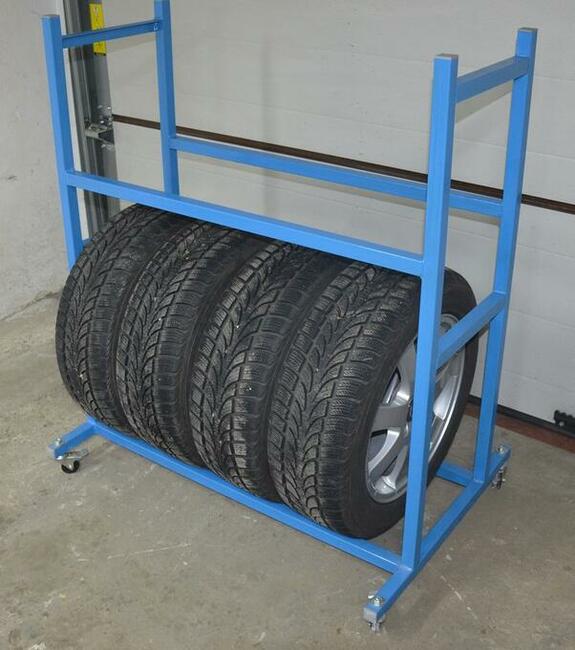 Stojak na koła samochodowe