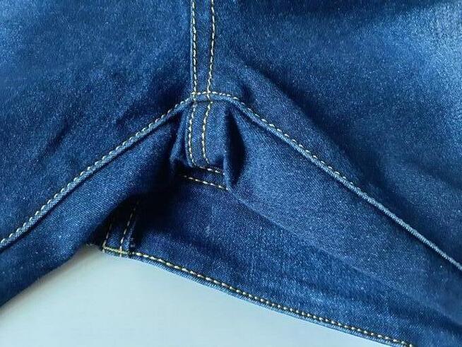 Spodni dżinsowe Dżinsy Hot Ballom