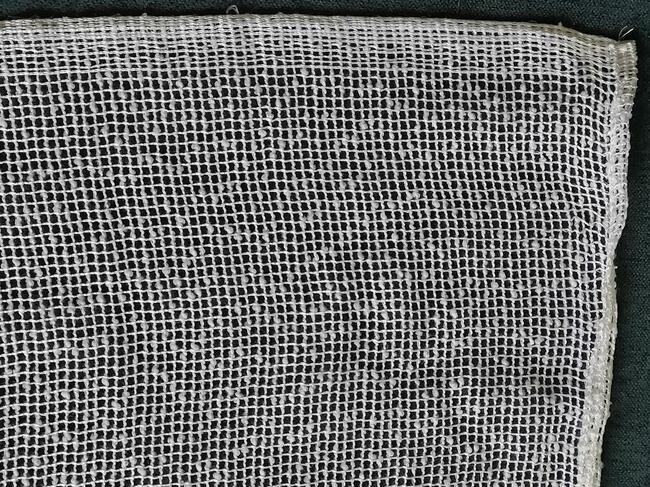 Firanka biała 255 x 170 -2 sztuki -stan bardzo dobry !