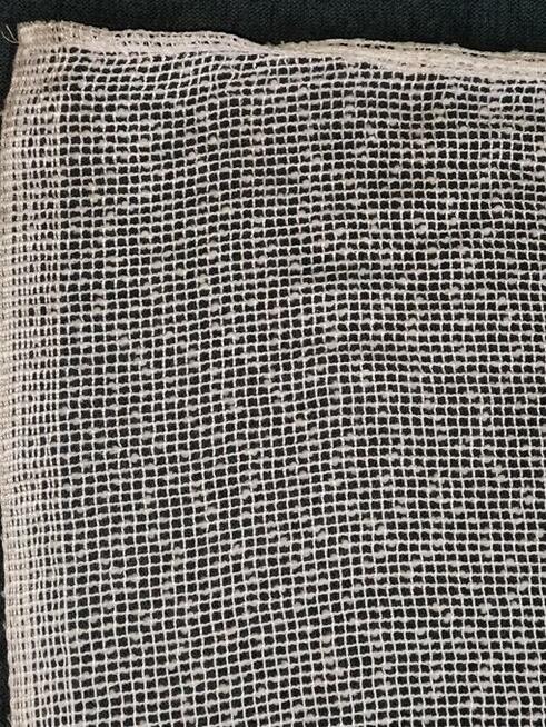 Firanka biała 255 x 170 -2 sztuki -stan bardzo dobry !