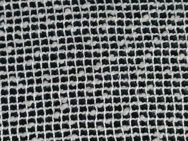 Firanka biała 255 x 170 -2 sztuki -stan bardzo dobry !