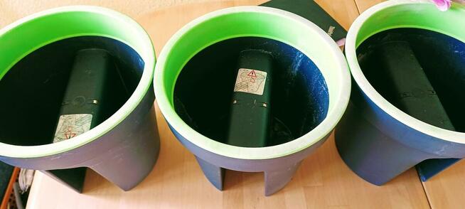 Donice duze na barierke balkonowa.