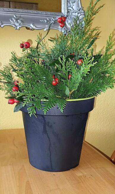 Donice duze na barierke balkonowa.