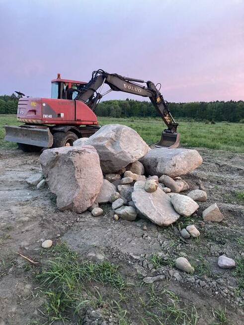 Kamień polny, otoczak, skała, głaz narzutowy, blok skalny, o