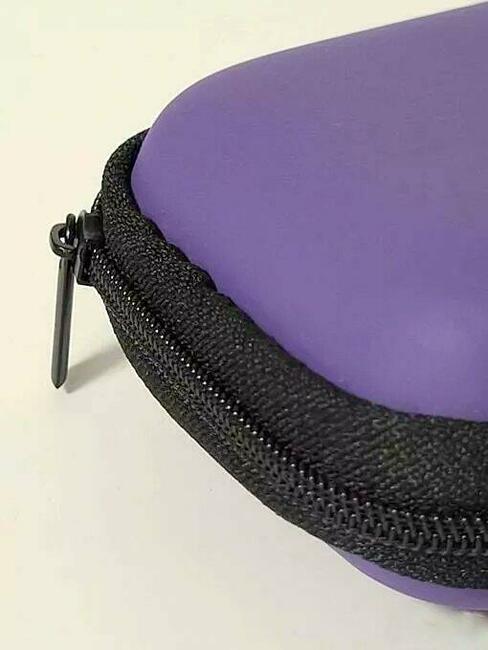 Opakowanie na słuchawki/ładowarkę