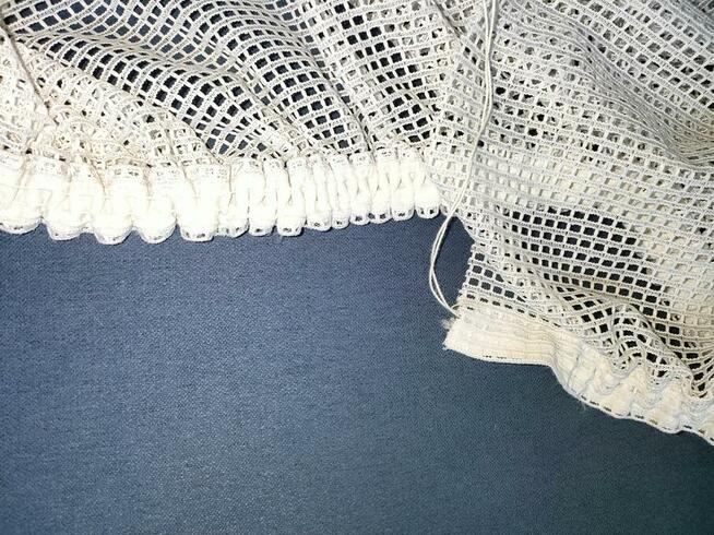 Firanka biała krótka marszczona 160 X 300 stan BDB-NOWA CENA