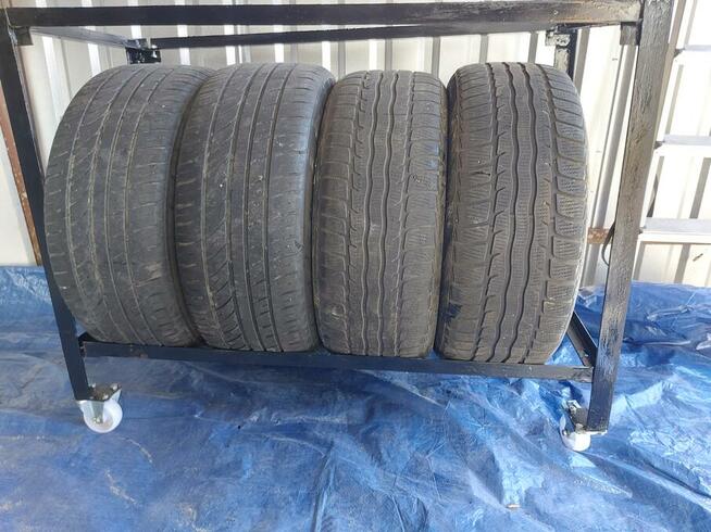 stojak mobilny na koła