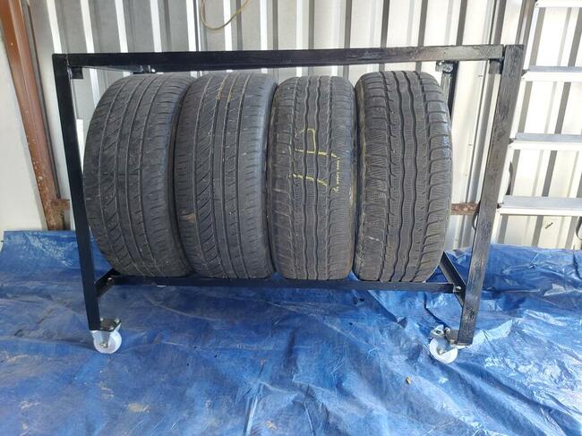 stojak mobilny na koła