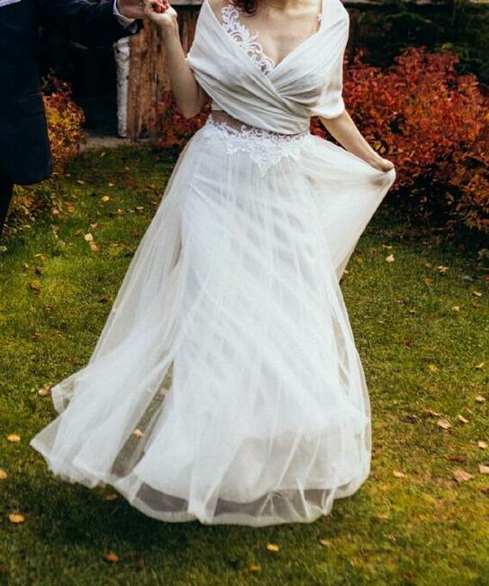 Suknia ślubna rozmiar S/M + welon, etola i koło w zestawie