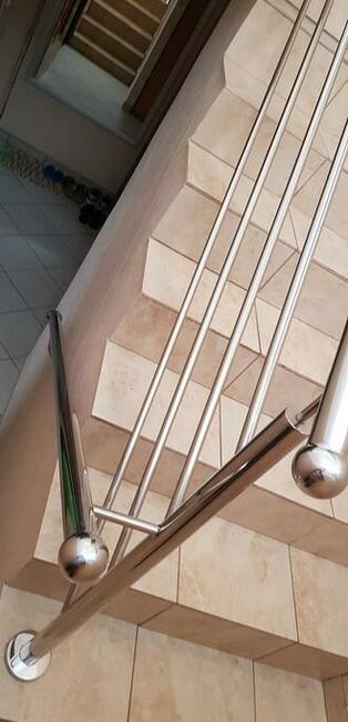 Balustrady ze stali kwasoodpornej