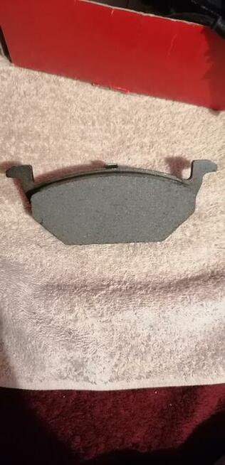 Nowe klocki hamulcowe