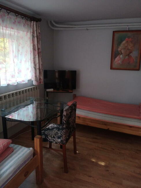 Noclegi u Basi w Białej Rawskiej, Kwiatowa 5