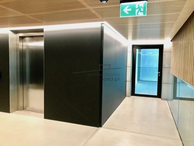 Lokal z Antresolą - Usługi, Handel - Łazienki Królewskie