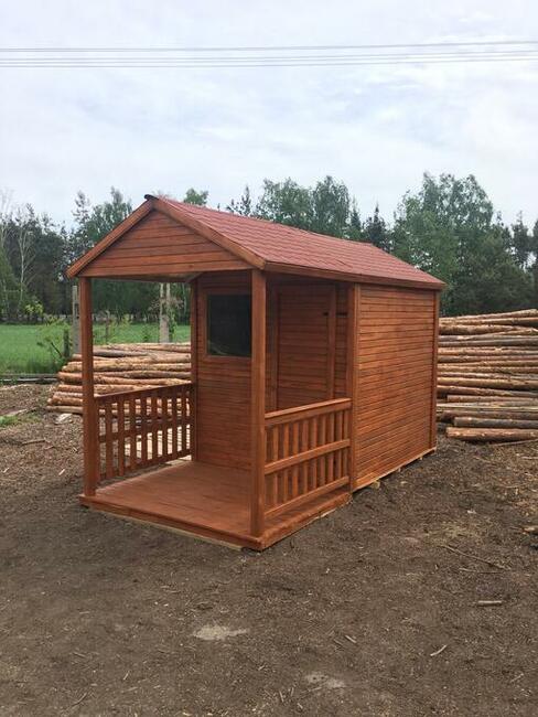 Domek drewniany, letniskowy, narzędziowy, drewutnia, magazynek