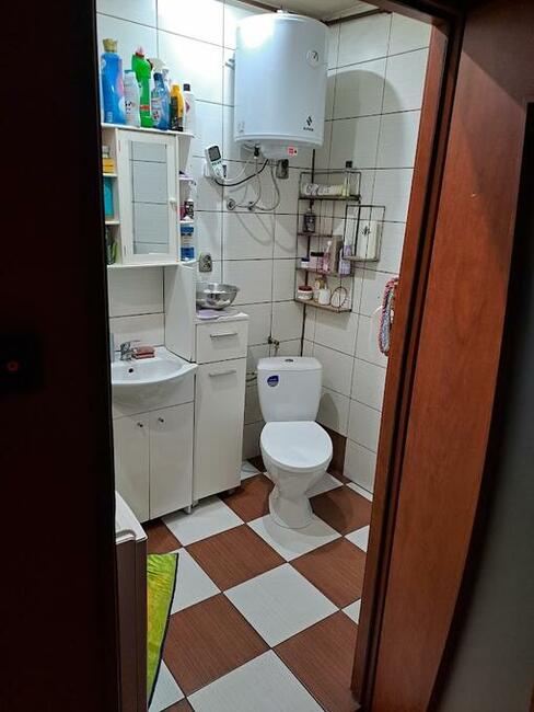 Zamienie mieszkanie na większe trzypokojowe z kuchnią.