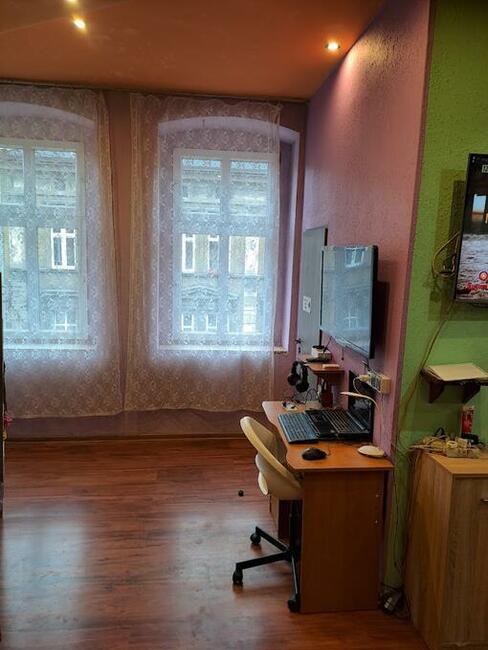 Zamienie mieszkanie na większe trzypokojowe z kuchnią.