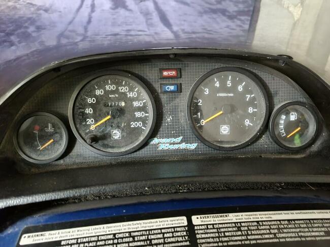 Uwaga, profesjonalny skuter śnieżny Skidoo Rotax 580