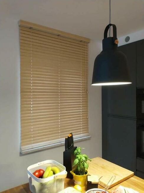 Żaluzje plisy moskitiery wycena i montaż gratis M&TblindS