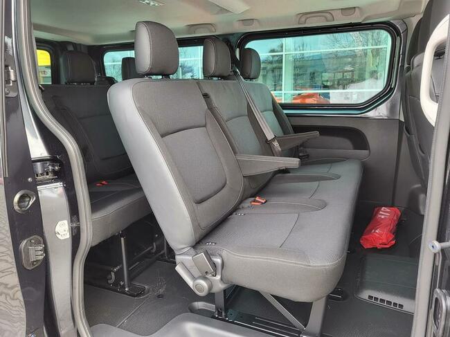 Wynajem busa 9 osobowego/Nowy bus, wypożyczalnia busów 8/9 o