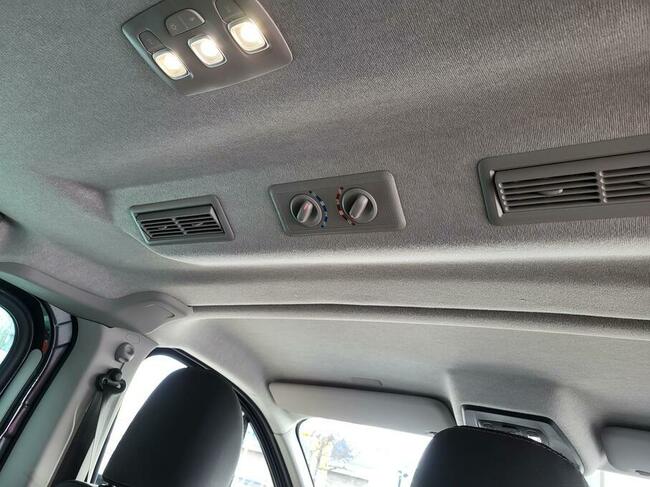 Wynajem busa 9 osobowego/Nowy bus, wypożyczalnia busów 8/9 o