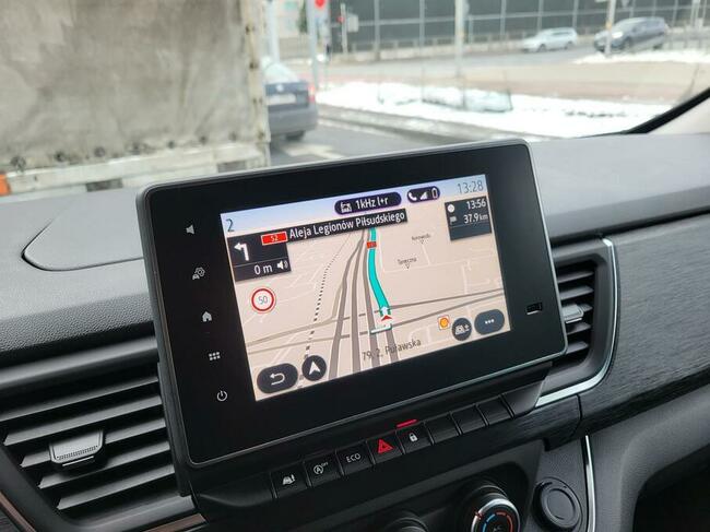 Wynajem busa 9 osobowego/Nowy bus, wypożyczalnia busów 8/9 o