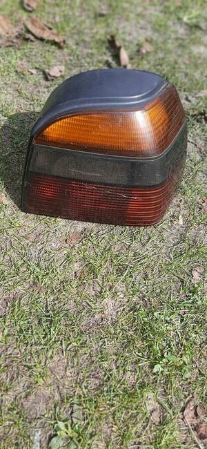 Sprzedam Lampy Volkswagen Golf 3 tył lampy całe