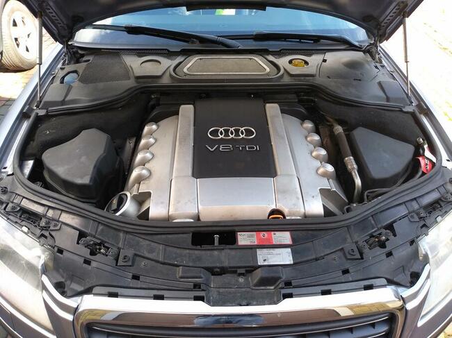 AUDI A-8