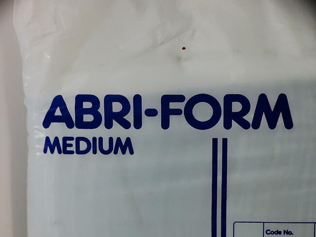 PIELUCHOMAJTKI ABENA ABRI-FORM MEDIUM M, 18szt.