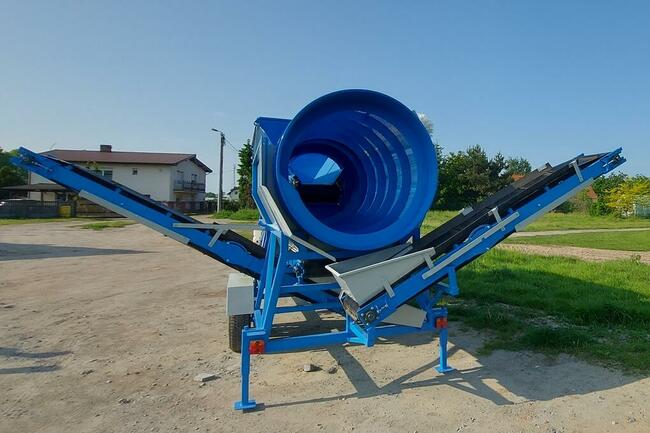 Mobilny przesiewacz do ziemi, bębnowy – napęd spalinowy - si