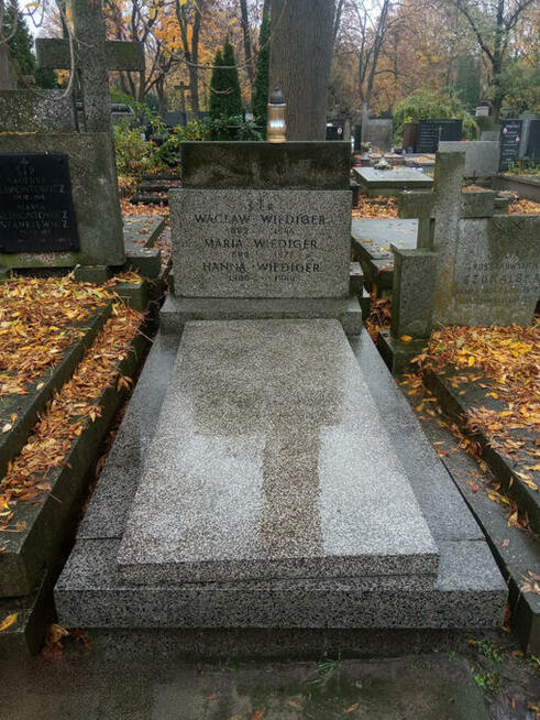 Sprzątanie grobów - Opieka nad grobami AdaPol