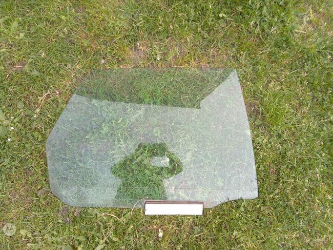 Oddam za darmo komplet szyb Opel Vectra A Sedan