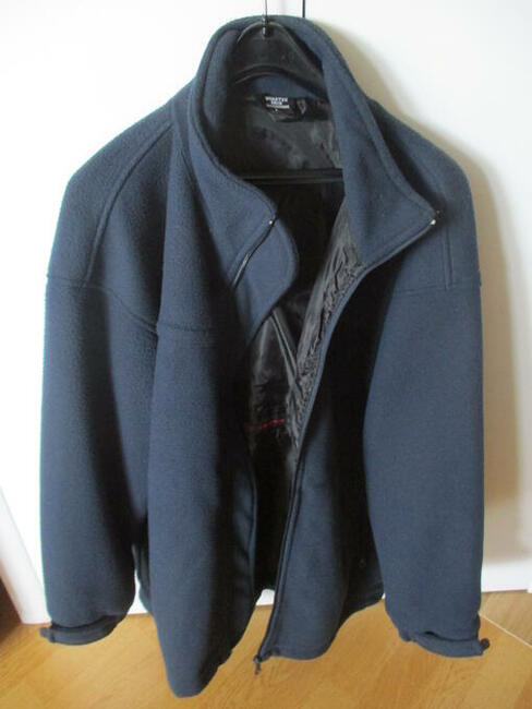 Nowa kurtka granatowa.