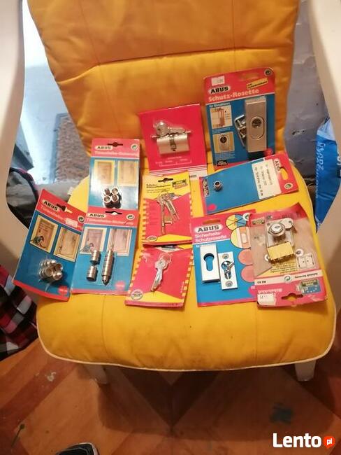 Sprzedam zamki i wklady drzwiowe, w promocjii